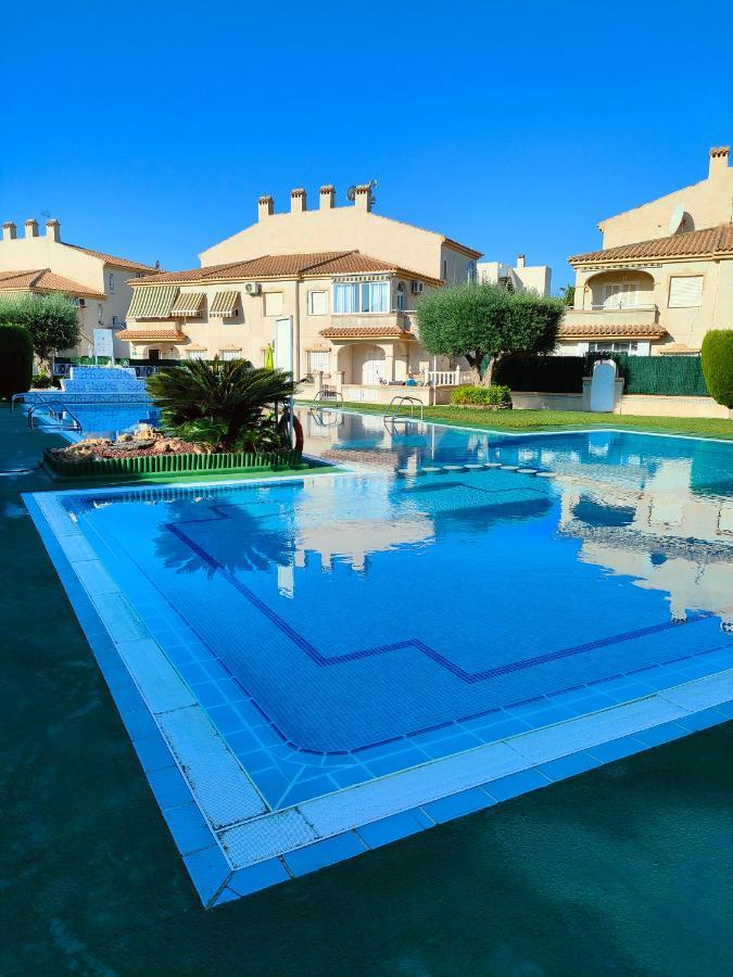 Ferienwohnung Casa De Buenos Dias Torrevieja Exterior foto
