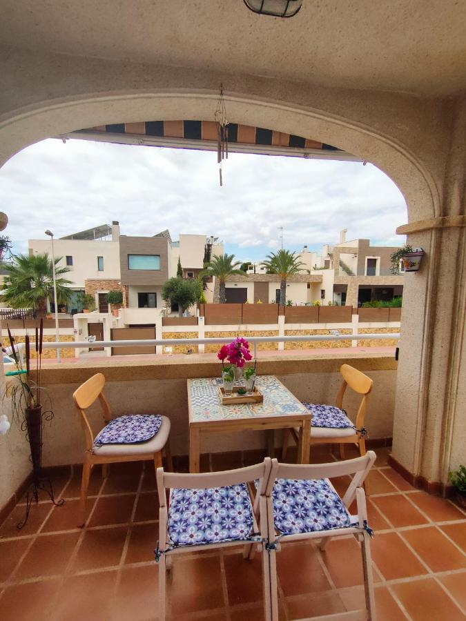 Ferienwohnung Casa De Buenos Dias Torrevieja Exterior foto