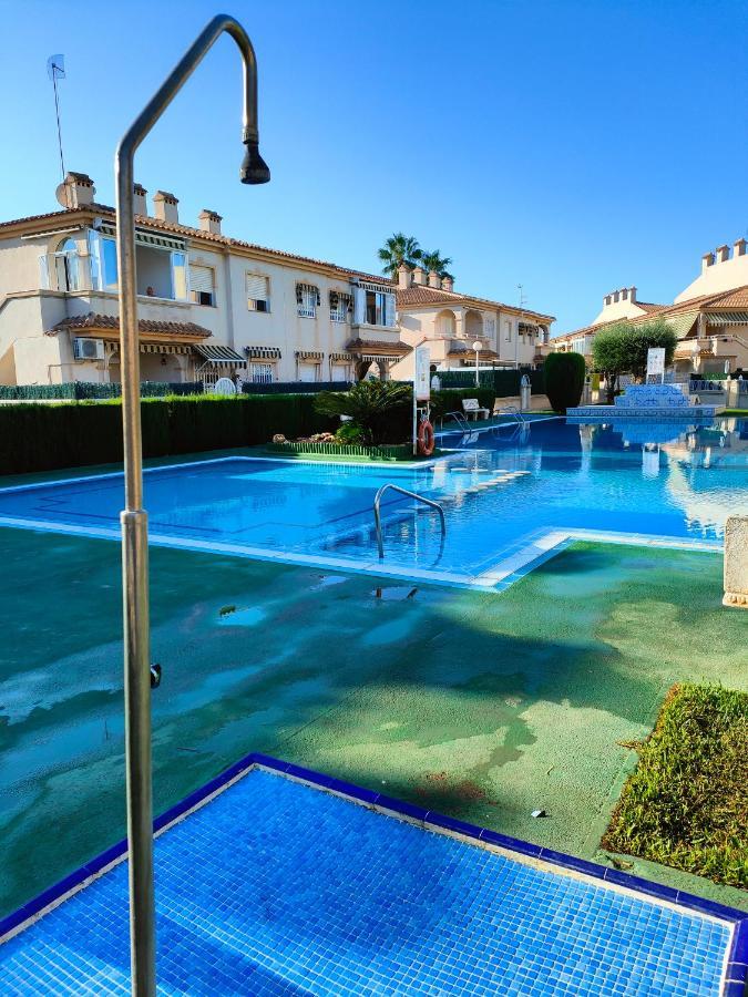 Ferienwohnung Casa De Buenos Dias Torrevieja Exterior foto